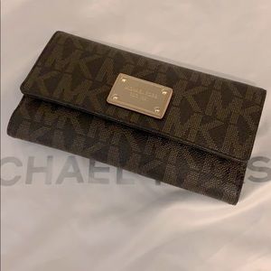 Michael Kors wallet plus checkbook